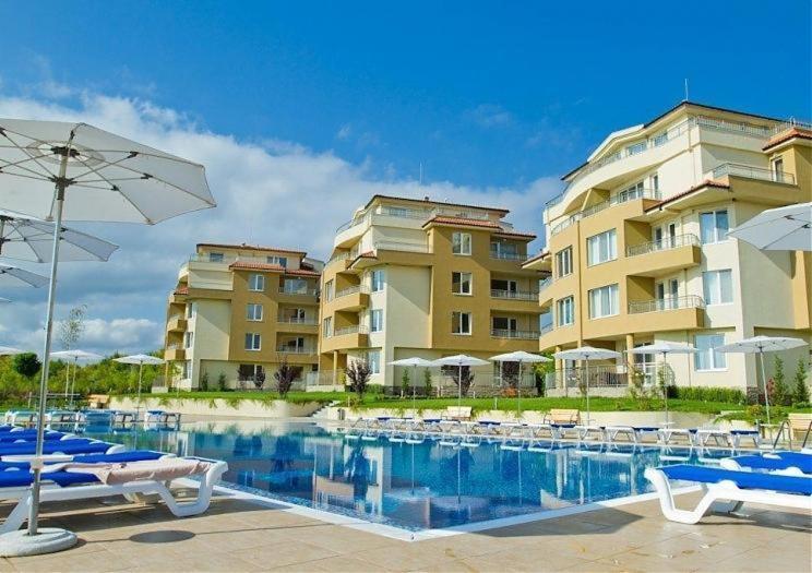 Аппартамент Pines Beach Resort Bjala Exteriér fotografie