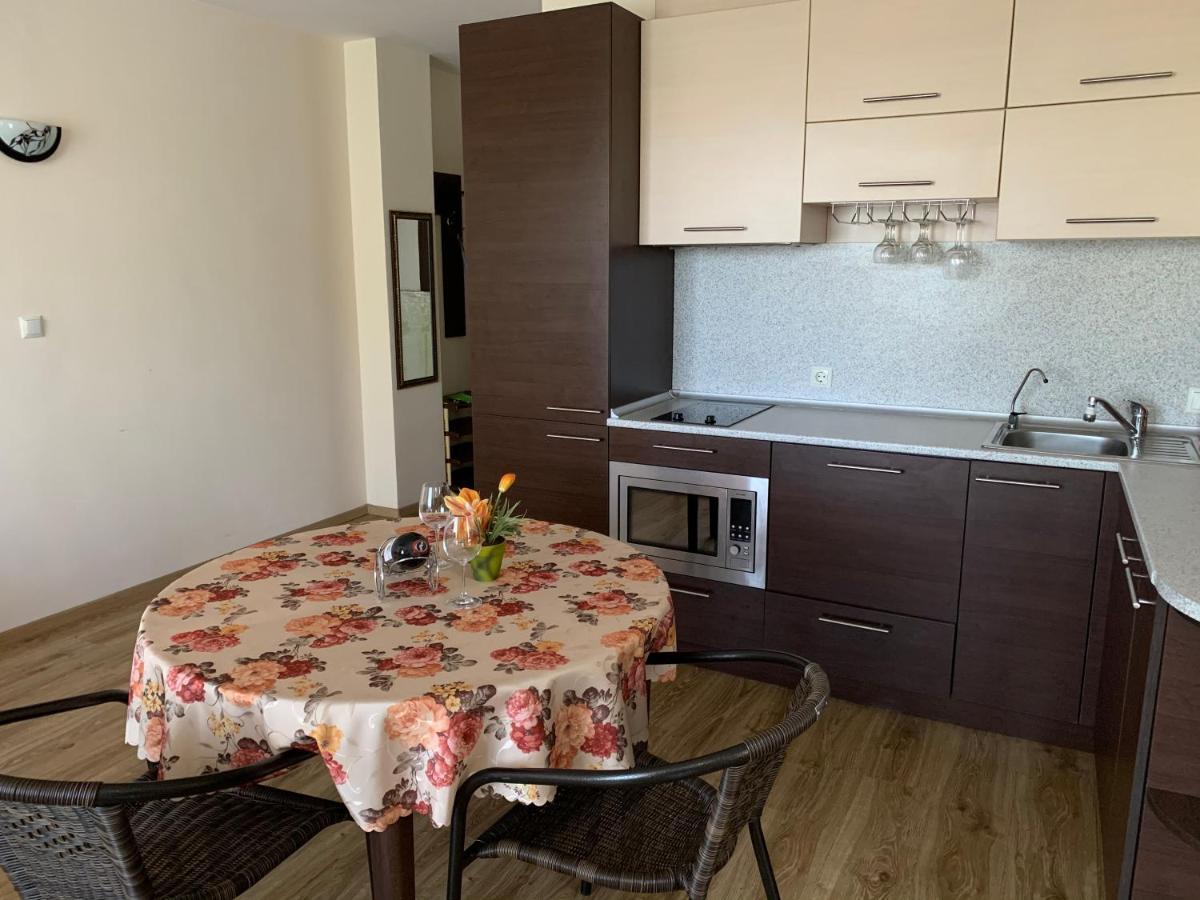 Аппартамент Pines Beach Resort Bjala Exteriér fotografie